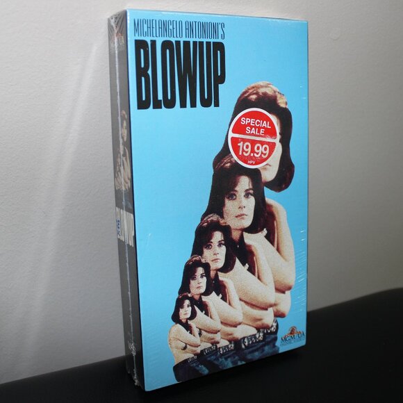 3/$55❤️resealed? 1991 vintage BLOWUP 1966 VHS Michelangelo Antonioni masterpiece - Picture 1 of 6